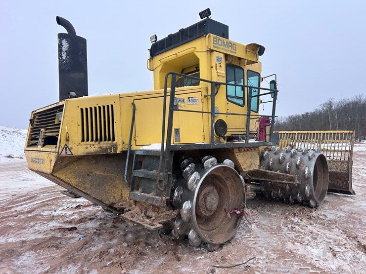 #1459-•-2012-bomag-bc572-compactor-image-5