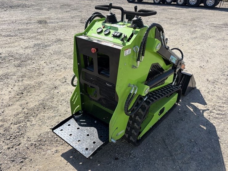 2026-future-ft36c-mini-compact-track-loader-image-4