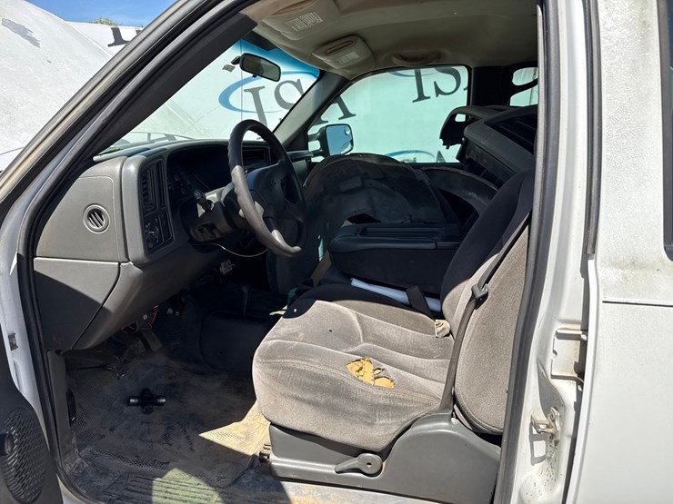 2007-chevrolet-2500-image-34