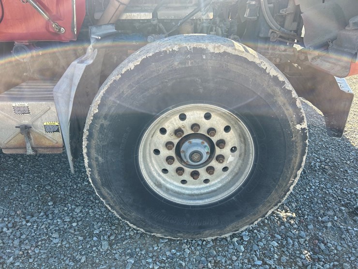2001-mack-rd688s-image-85