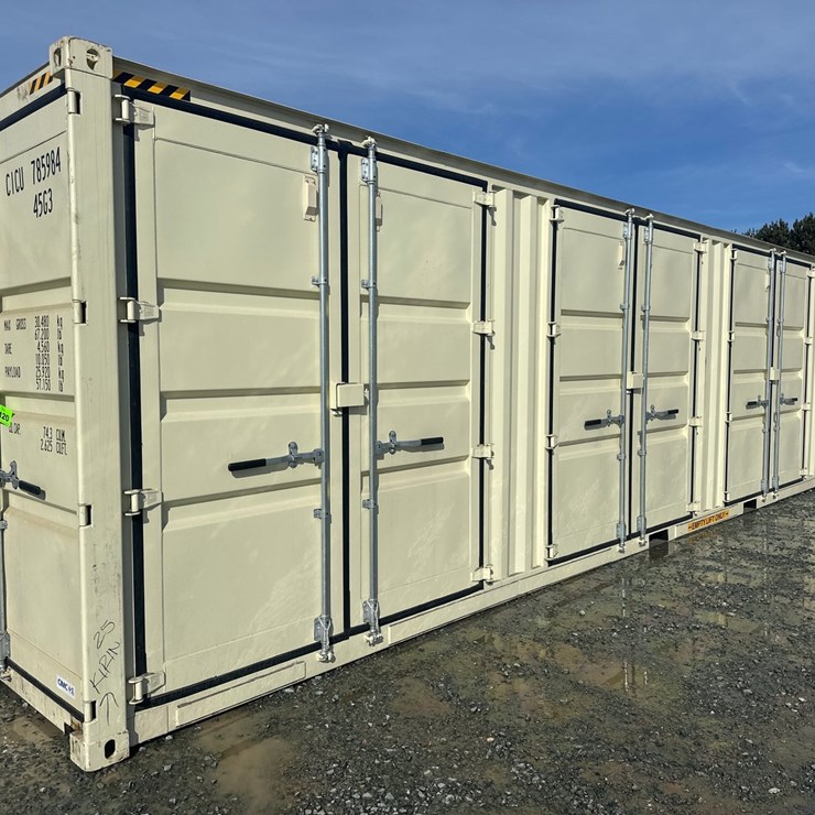 #5011 • 40' (5) Door Shipping Container
