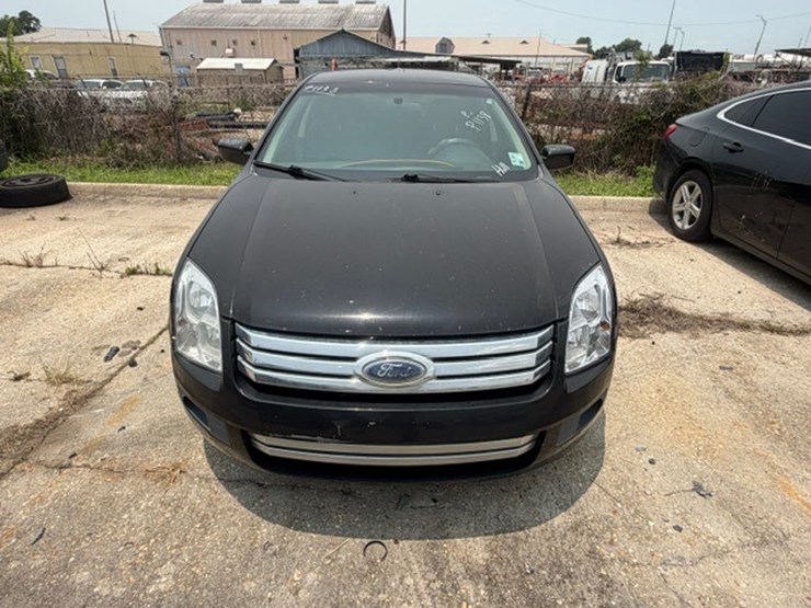 #64-•-2008-ford-fusion-image-6