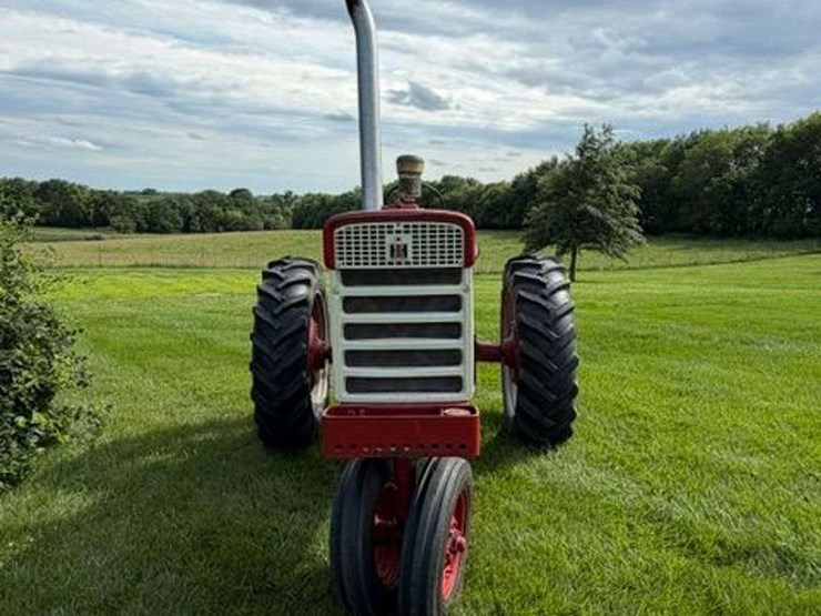 1962-farmall-560-diesel-image-7
