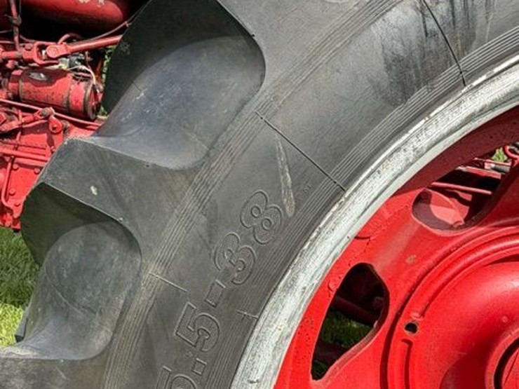 1962-farmall-560-diesel-image-23