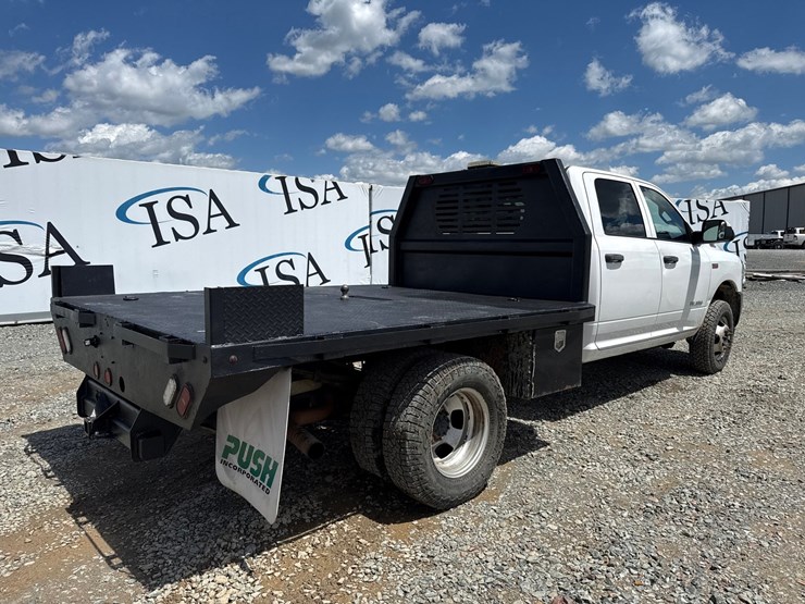 2019-dodge-3500-image-5