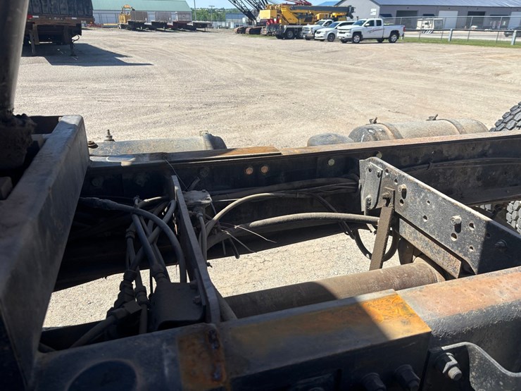 #2174-•-1984-mack-dm660-tandem-axle-dump-truck-image-75