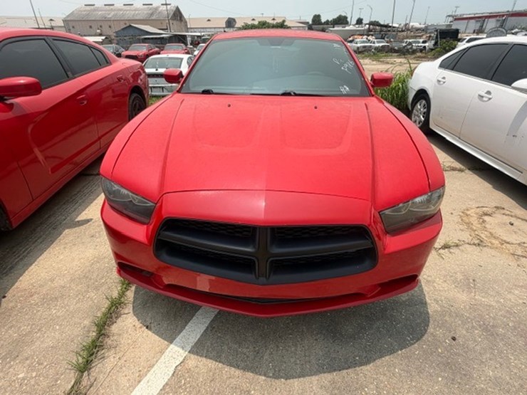 #61-•-2014-dodge-charger-image-8