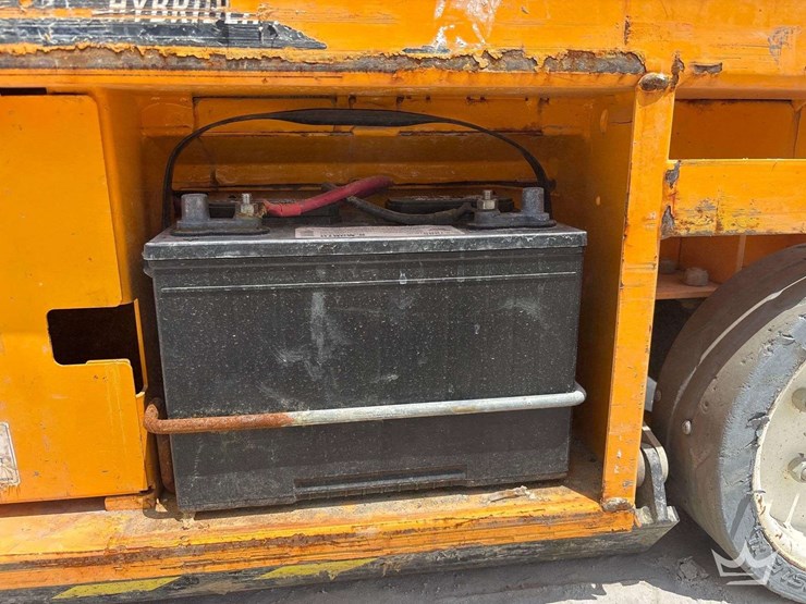 2020-hy-brid-lifts-ps-1430-14ft-scissor-lift-image-16