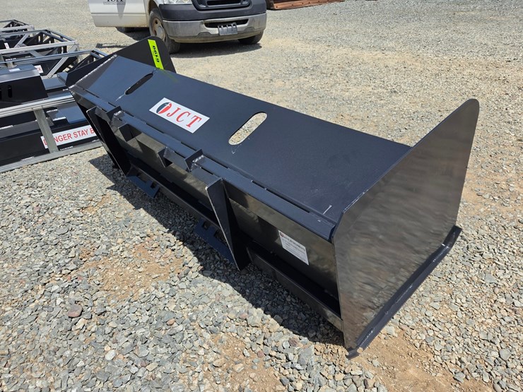 #6200-•-approx.-85"-unused-jct-skid-steer-snow-plow-attachment-image-3