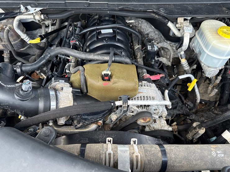 2019-dodge-3500-image-16