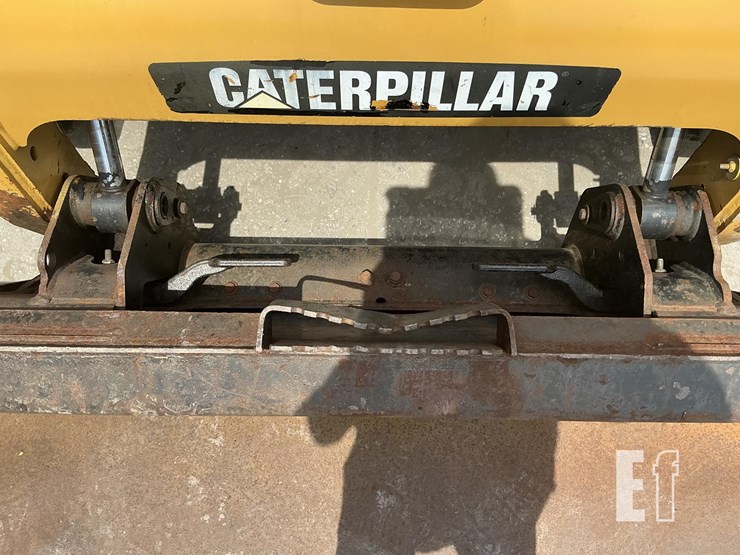 2008-caterpillar-246c-image-10