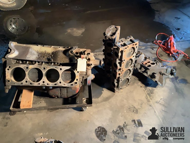 ford-429-460-standard-short-block-w/heads-image-4