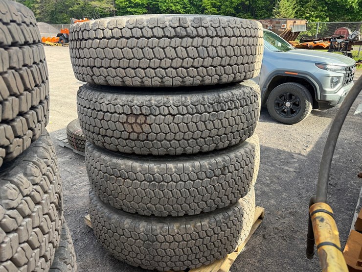 #1326-•-bridgestone-tires-with-rims-image-3