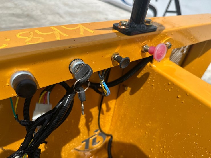 #5047-•-2026-j1500-crawler-dumper-image-13