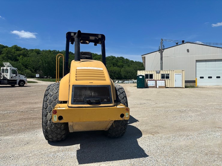 caterpillar-cs-563e-image-3