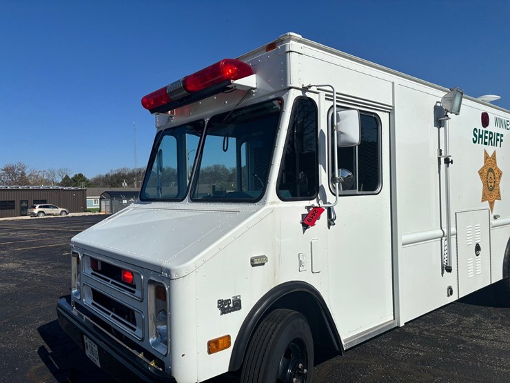 #2419-•-1987-chevrolet-emergency-response-unit-image-7