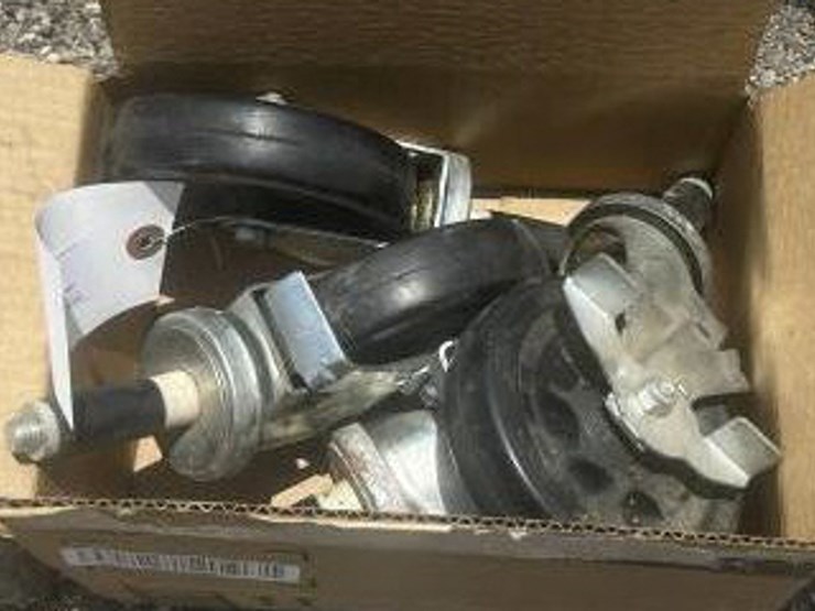 #233-•-(4)-swivel-caster-wheels-image-3