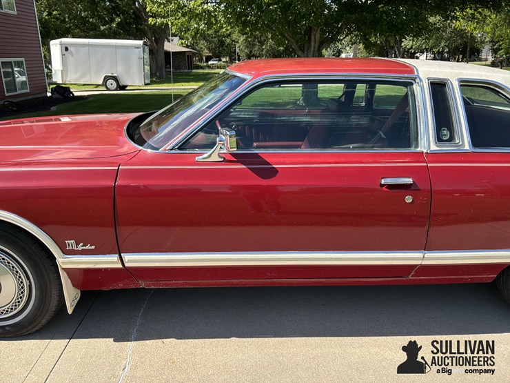 1978-ford-ltd-landau-2-door-collector-car-image-12