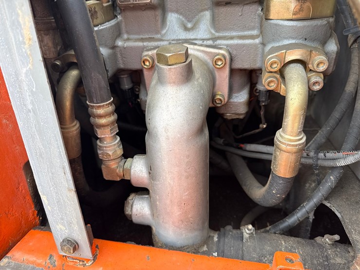 2006-hitachi-zx225-image-60