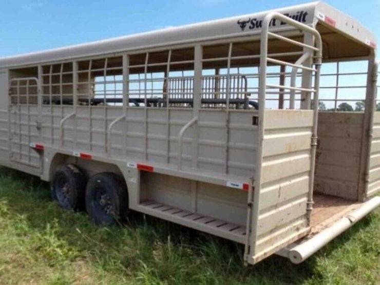 2019-swift-built-stock/horse-trailer-image-11