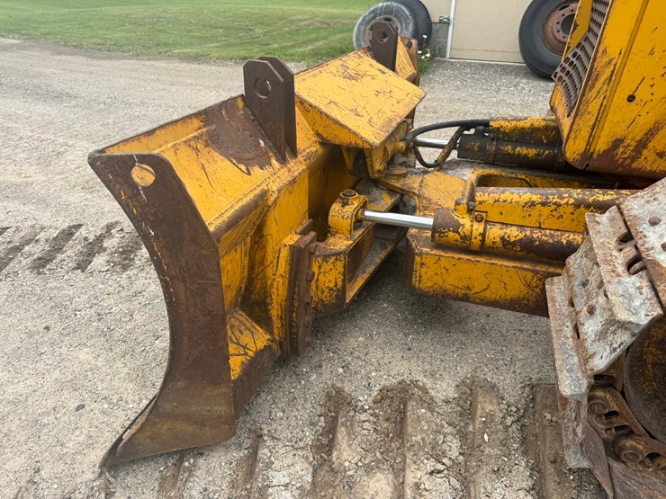 john-deere-450e-image-9