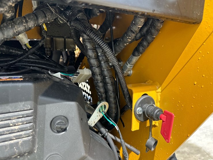 #5141-•-2025-agt-mx-crt23-mini-skid-steer-image-24