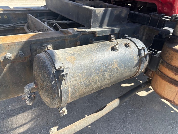 #2174-•-1984-mack-dm660-tandem-axle-dump-truck-image-89
