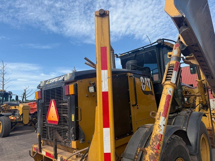 caterpillar-160m-image-31
