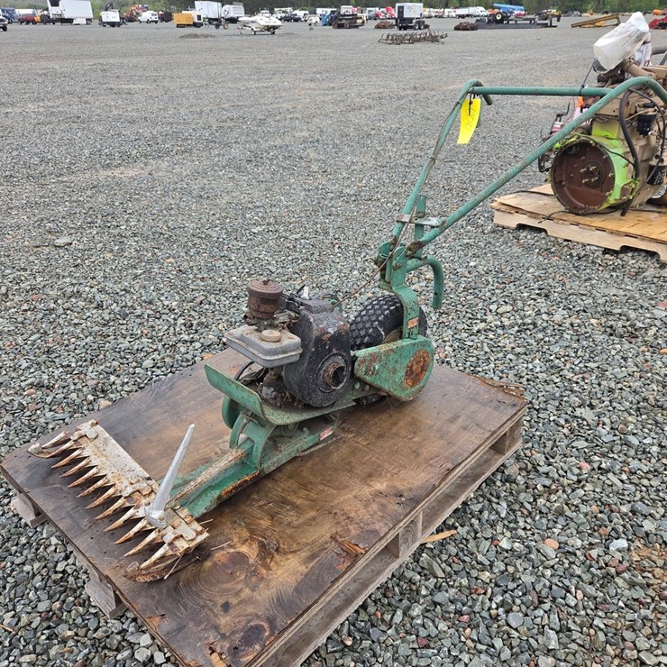 #6100 • Gasoline Sickle Mower