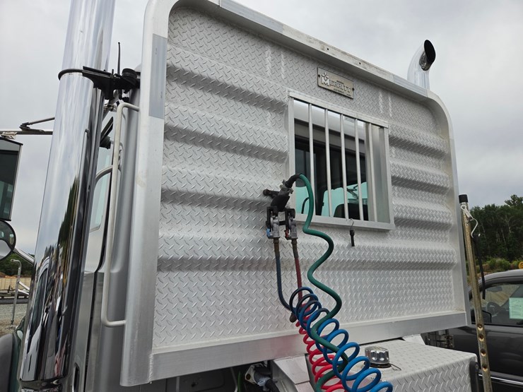 2007-mack-granite-cv713-image-22