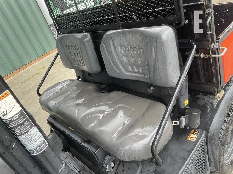 2019-kubota-rtvx1140-image-10