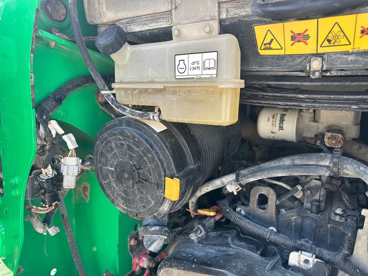 2021-bobcat-t76-image-50