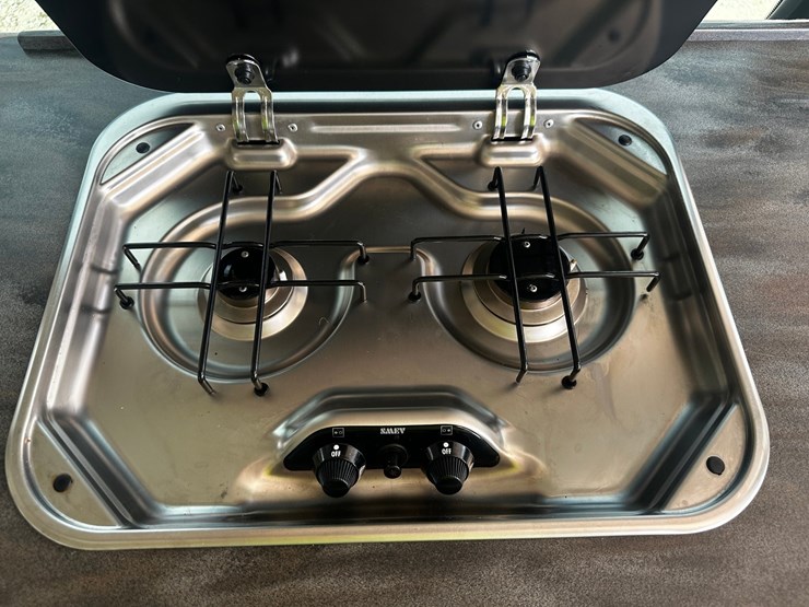 #2492-•-2014-mercedes-benz-airstream-motorhome-image-56