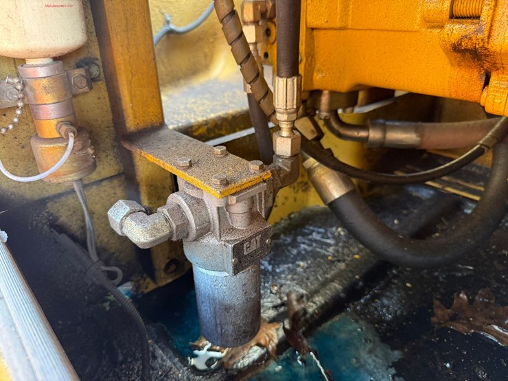 caterpillar-m318-image-46