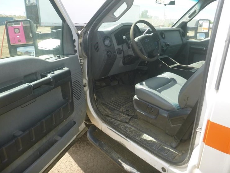 2014-ford-f350-image-10