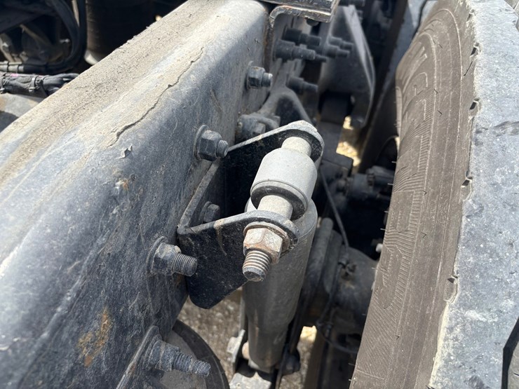 2021-freightliner-cascadia-126-image-95
