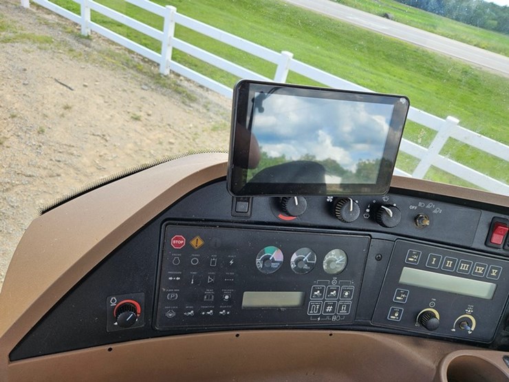john-deere-8300-image-30