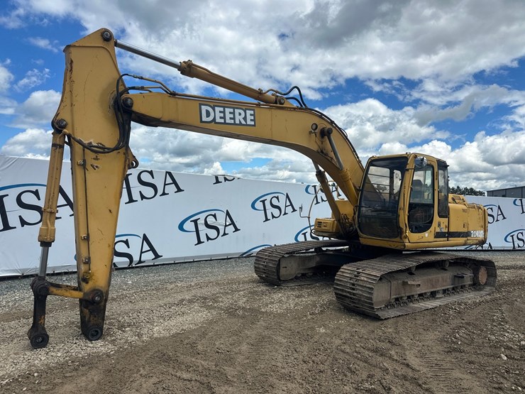 2000-deere-200-lc-image-1