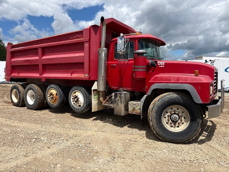 2001-mack-rd688s-image-7