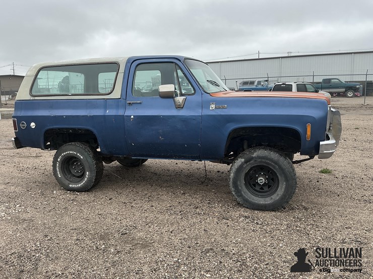 1977-chevrolet-k5-image-4