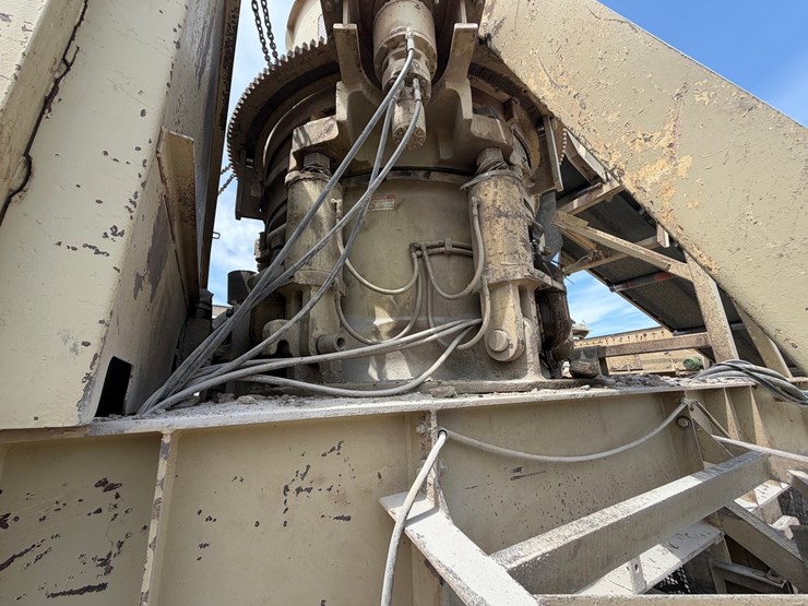 #1757-•-2005-mestco-hp4000-crusher-image-70