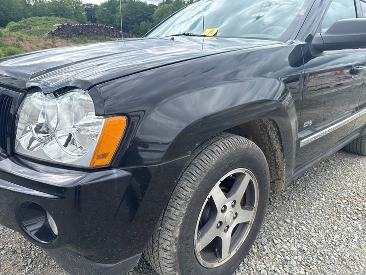 2006-jeep-grand-cherokee-image-23