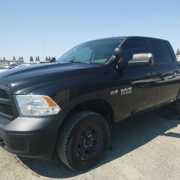 2016 DODGE 1500