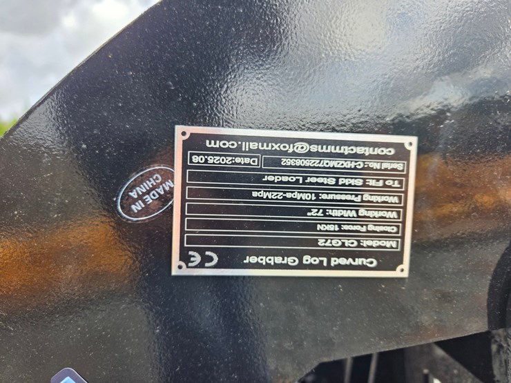 #6142-•-approx.-72"-unused-future-clg72-skid-steer-log-grapple-attachment-image-6