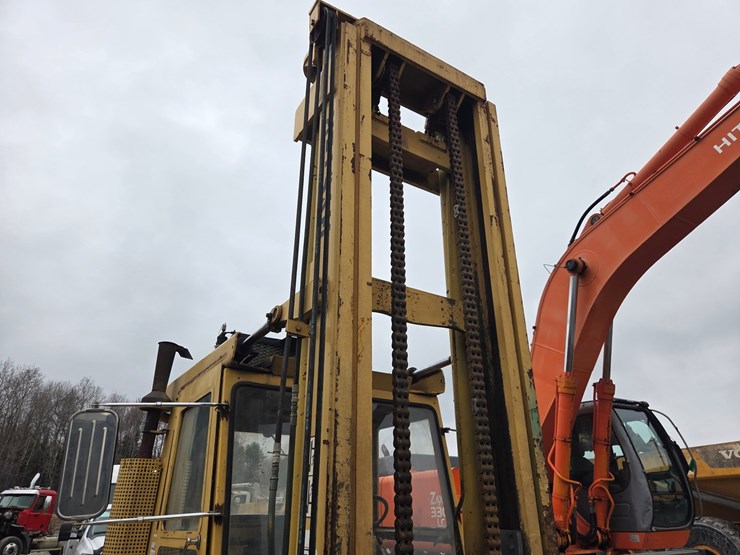 #60845-•-hyster-275-forklift-image-13