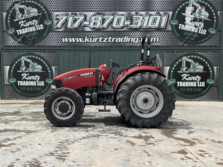 2011-case-ih-farmall-95-image-1