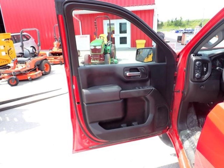 chevrolet-silverado-1500-image-29