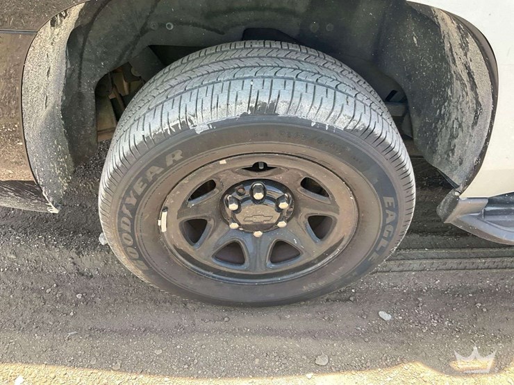 2018-chevrolet-tahoe-image-21