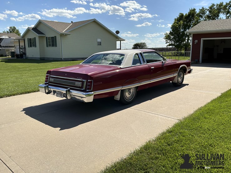 1978-ford-ltd-landau-2-door-collector-car-image-5