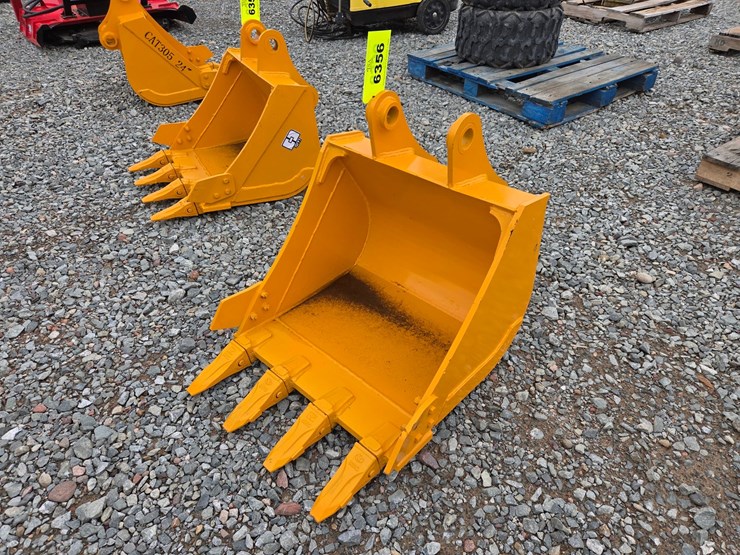 caterpillar-305-image-1